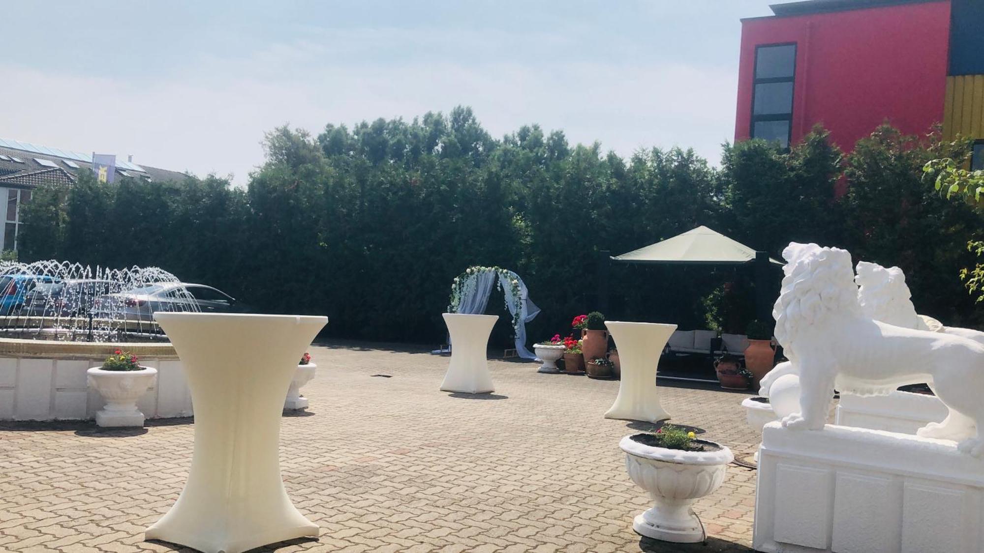 Hotel Bouzid - Laatzen Exterior foto