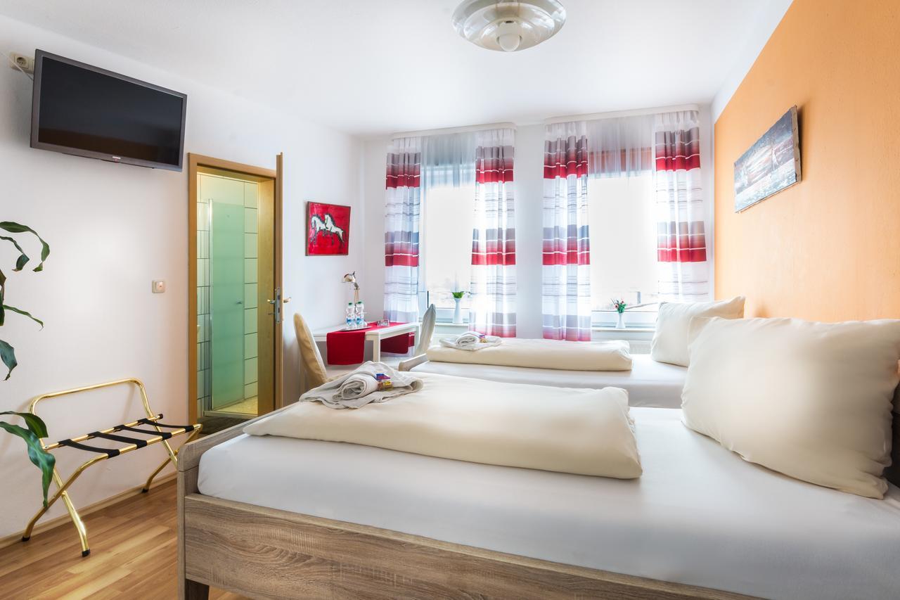 Hotel Bouzid - Laatzen Habitación foto